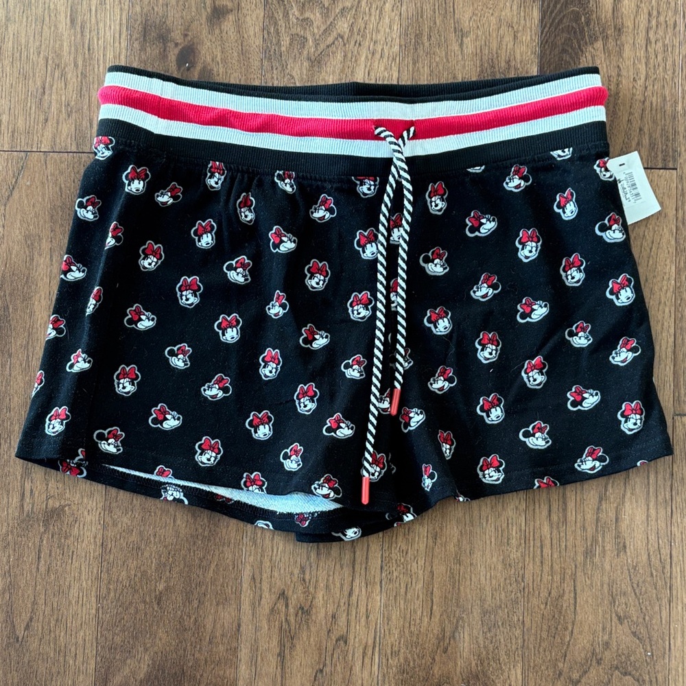Minnie Mouse black shorts